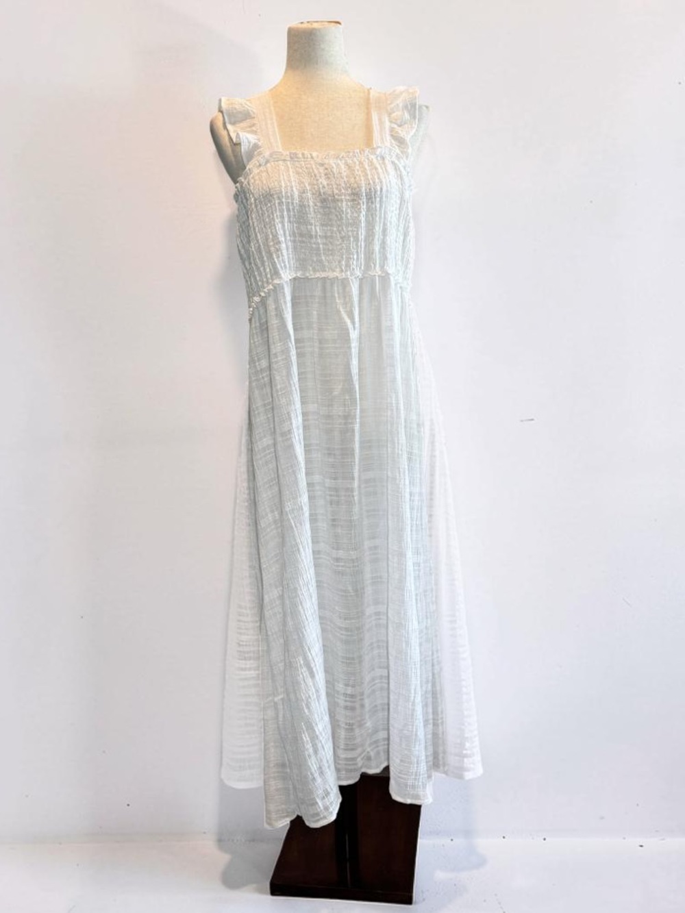 Ibiza White Cottage Core Maxi Sundress with Ruffled Shoulder Sleeve Womens sz XL